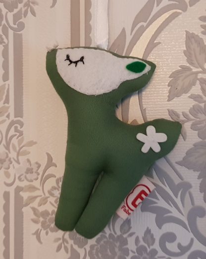 Fabs World deurhanger / kasthanger Hert legergroen