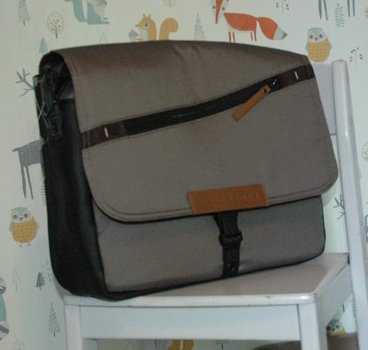 UN23 Mutsy luiertas Urban Nomad bruin