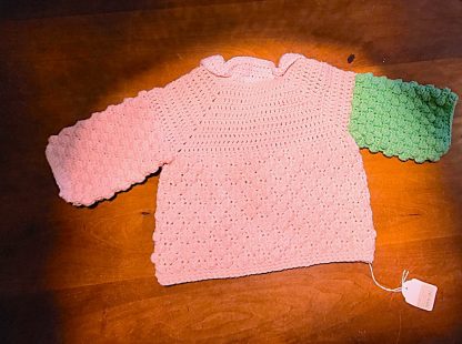 Handgemaakt vestje in roze en groen vanaf 1 jaar NEW - Afbeelding 2