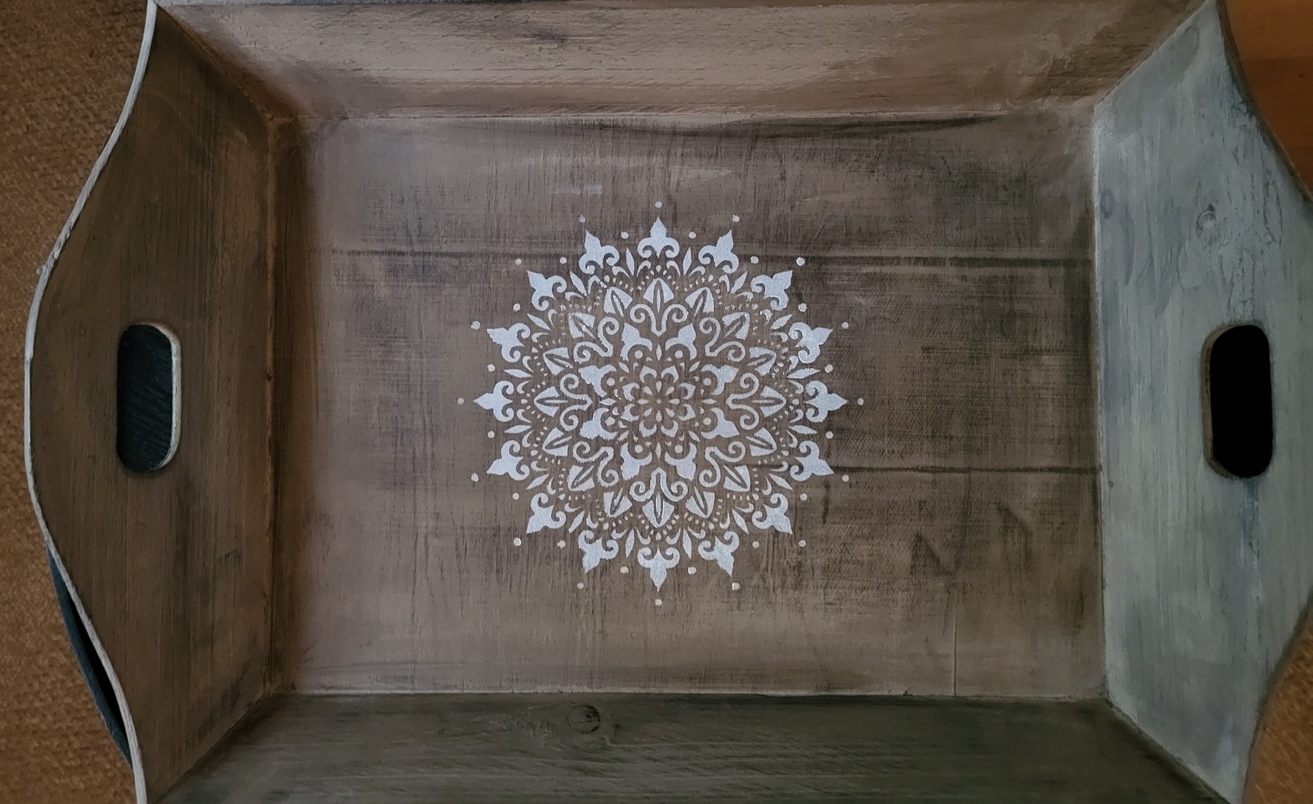 2. Dienblad old brown met ronde mandala sjabloon DB01