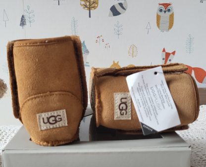 A. UGG® Baby’s Classic-babylaarsje chestnut mt 18 - Afbeelding 6