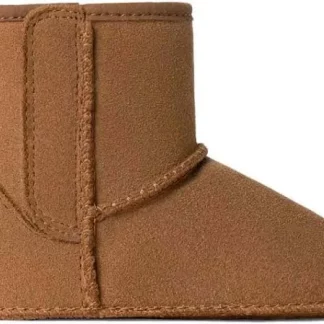 A. Baby’s Classic-babylaarsje van UGG® mt 18
