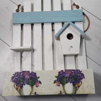 Leuk decoratief vogelhuisje voeder huisje