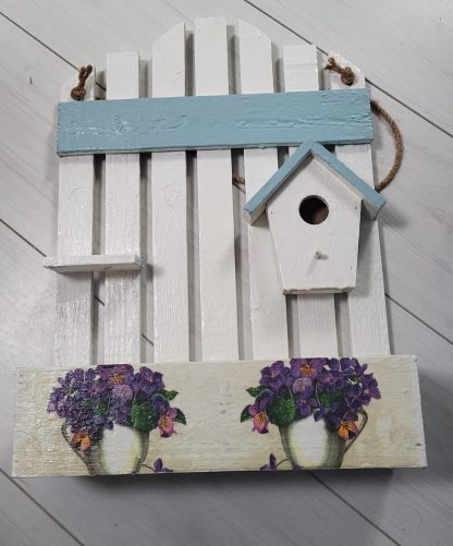 Leuk decoratief vogelhuisje voeder huisje