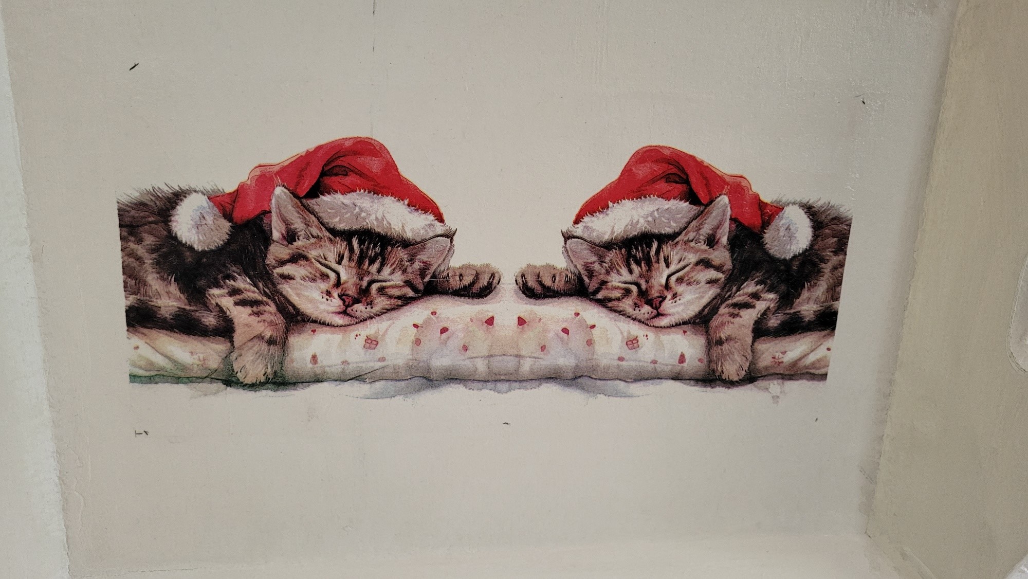 1. Dienblad met decoupage techniek DB010 poezen kerstmuts - Afbeelding 3