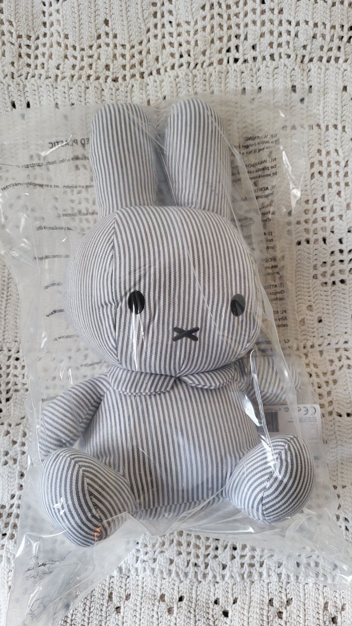 Nijntje knuffel 32 cm - Afbeelding 2