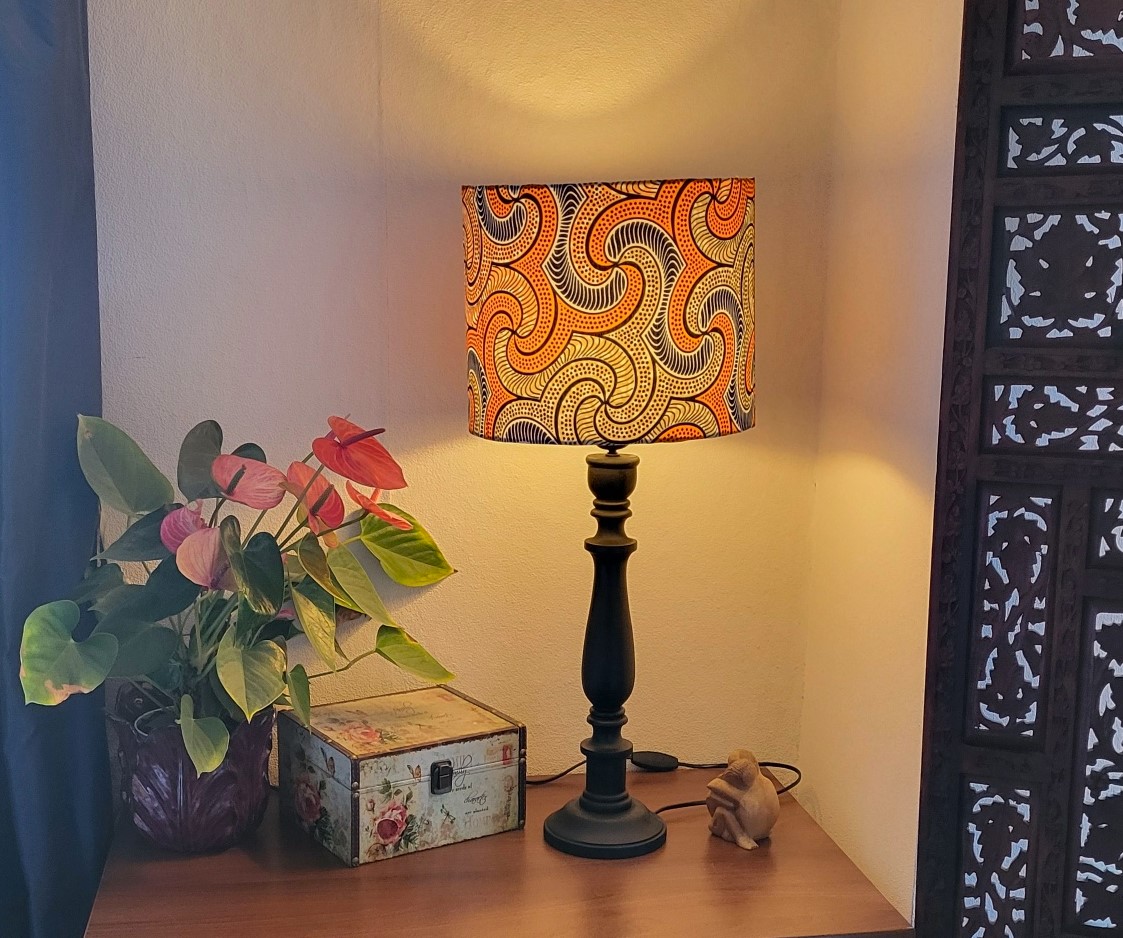 A. Prachtige lampenkap van Afrikaanse wax print stof - Afbeelding 4