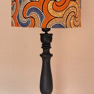 A. Prachtige lampenkap van Afrikaanse wax print stof